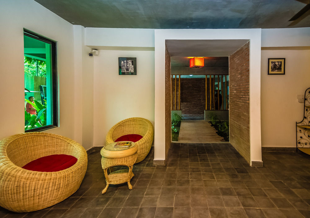Diamond Palace Resort & Sky Bar Phnom Penh Exterior photo